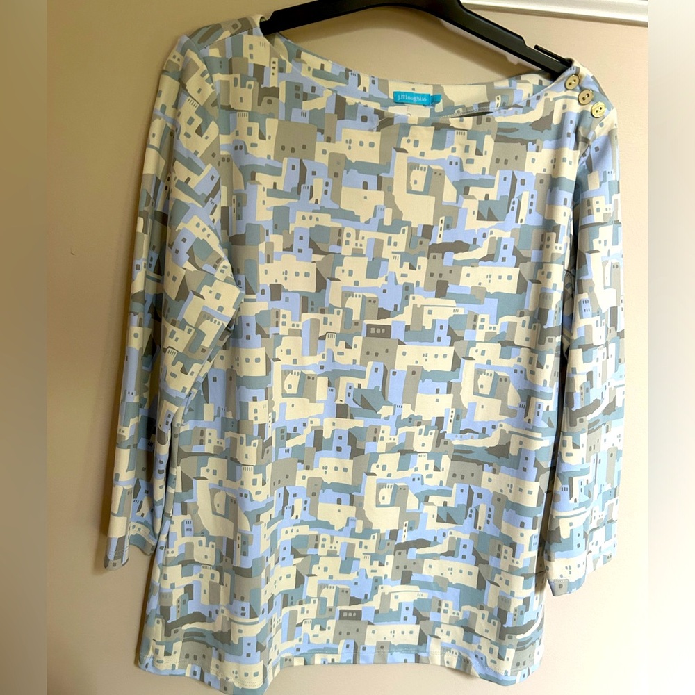 Cute stretchy top by J.McLaughlin in L. NWT